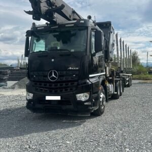 Camion forestier Mercedes-Benz Arocs 2651