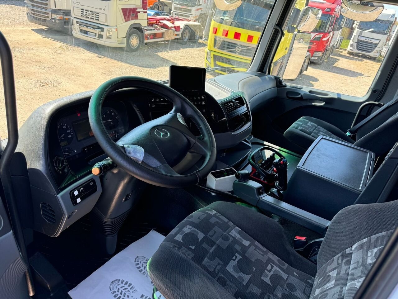 Camion-benne Mercedes-Benz Actros 2532L – Image 18