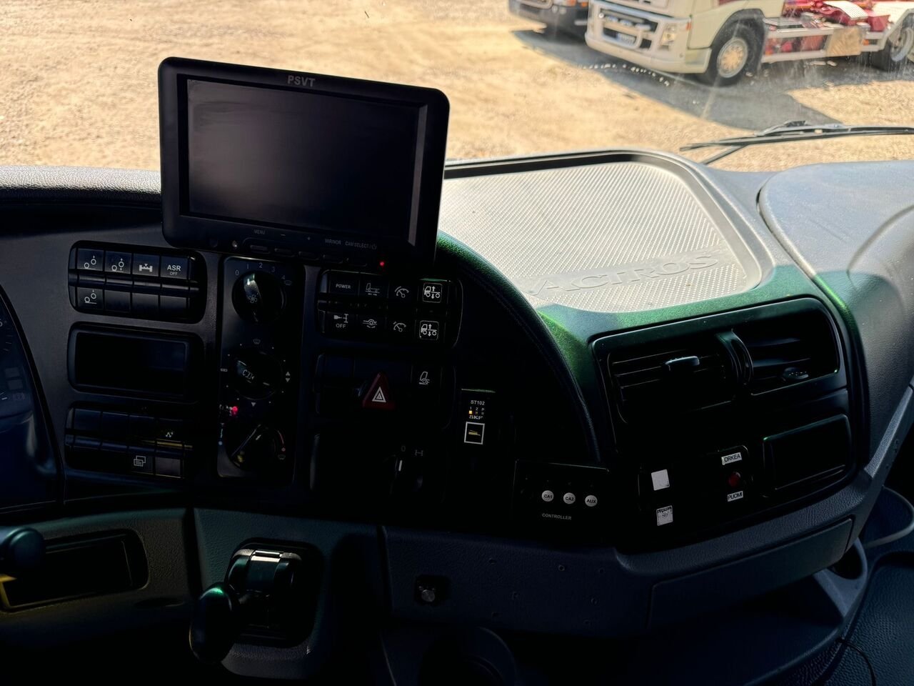 Camion-benne Mercedes-Benz Actros 2532L – Image 22